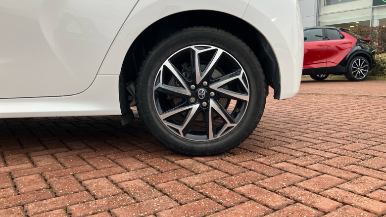 Toyota Yaris 1.5 Hybrid Design 5dr CVT Hybrid Hatchback